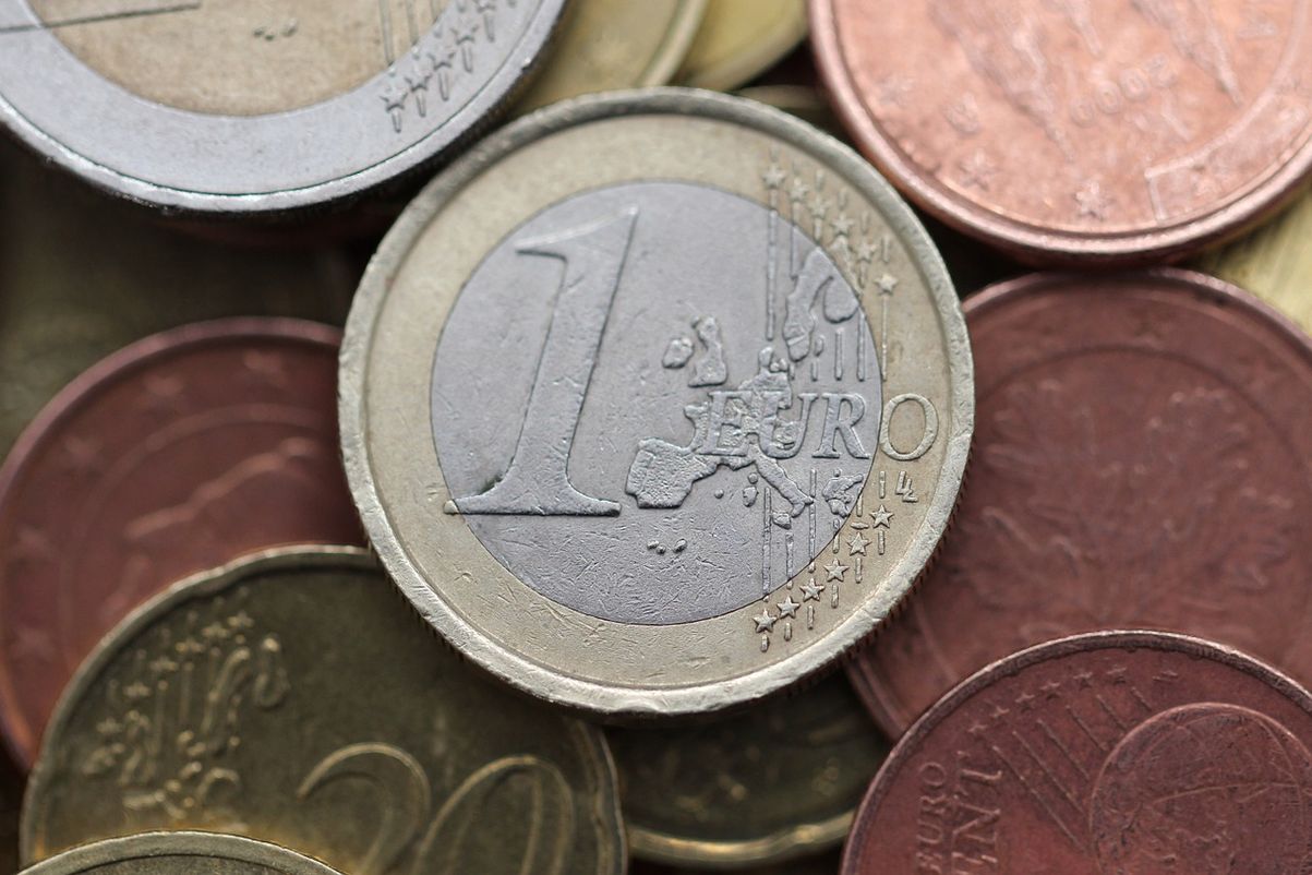 Каким будет курс евро в октябре 2021 года